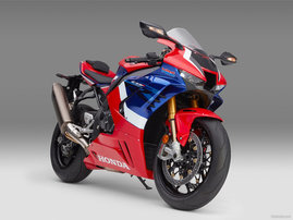 Moottoripyörä Honda CBR 2023 3790130