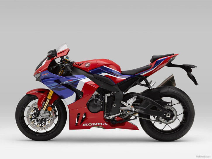 Moottoripyörä Honda CBR 2023 3790134
